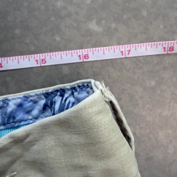 Tommy Bahama Khaki Flat-Front Relaxed Chino Pants - Size 35x30 - Picture 12 of 12